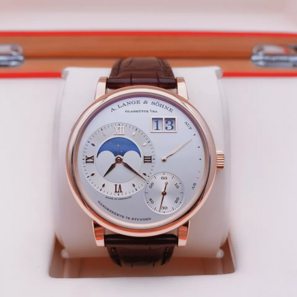 買表進階級,第一塊高奢表要選綠水鬼嗎? 買表進階級,第一塊高奢表要選綠水鬼嗎?