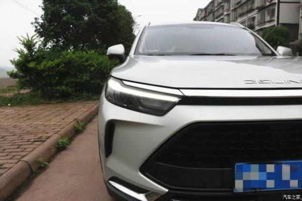 出門自駕，還是要這輛X7舒適一些