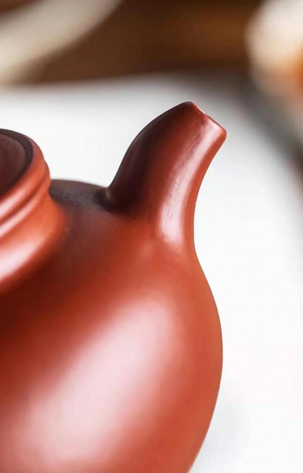 【掇球壺 朱泥