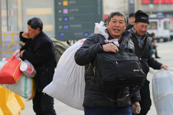 生活不易，再苦再累，也不建議農民工幹這3個工種！原因如此