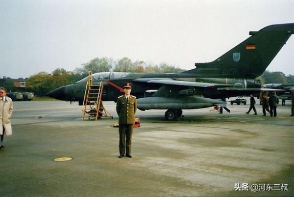 買飛機送大衣？在軍迷眼中，狂風戰鬥機還不如一件德國風衣