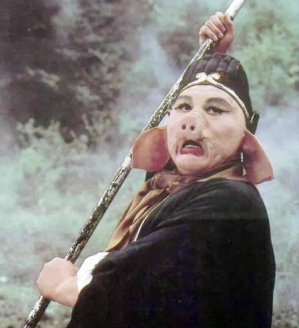 “豬八戒”馬德華：現實終娶到“嫦娥”恩愛49年零緋聞