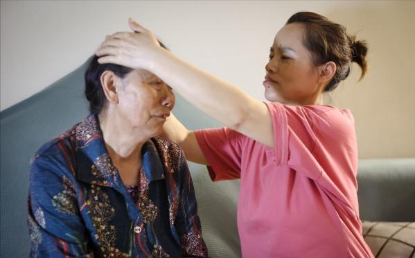 72歲大媽自述:和女兒同住一年後,我總算明白,晚年養老該靠誰 72歲大媽自述:和女兒同住一年後,我總算明白,晚年養老該靠誰