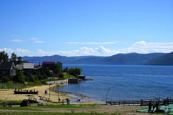 歡迎來到美麗富饒的貝加爾，中俄友誼長存