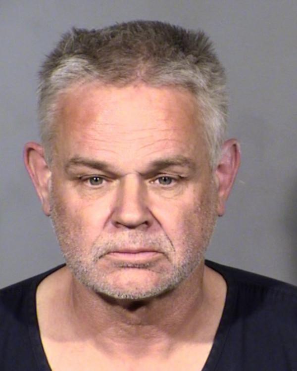 美國交警偶遇在逃犯，開啟卡車看到驚悚一幕，滿載人體殘骸和頭顱