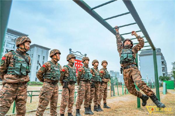 戰術、格鬥、刺殺,武警官兵掀起新年度訓練熱潮 戰術、格鬥、刺殺,武警官兵掀起新年度訓練熱潮