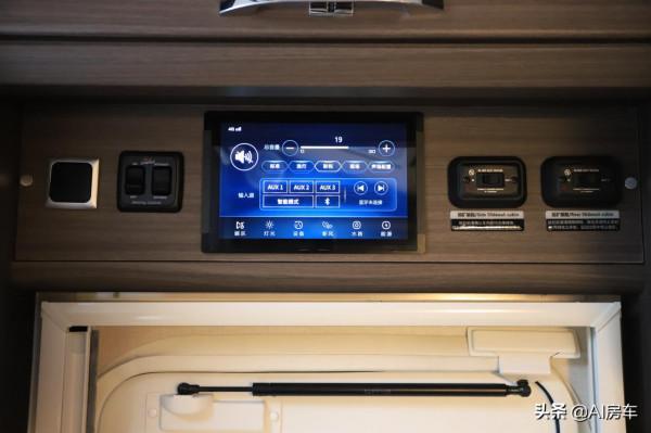 奇瑞3.0T豪華房車！配置高階，帶自動巡航，21度電，65寸家庭影院