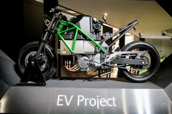 川崎研發氫燃料增壓發動機,還將會有Ninja 400混動版 川崎研發氫燃料增壓發動機,還將會有Ninja 400混動版
