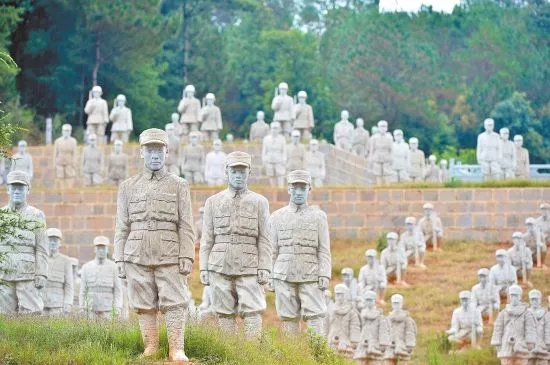 76年前的今天，日本侵略者宣佈無條件投降！告訴孩子，這一天值得銘記