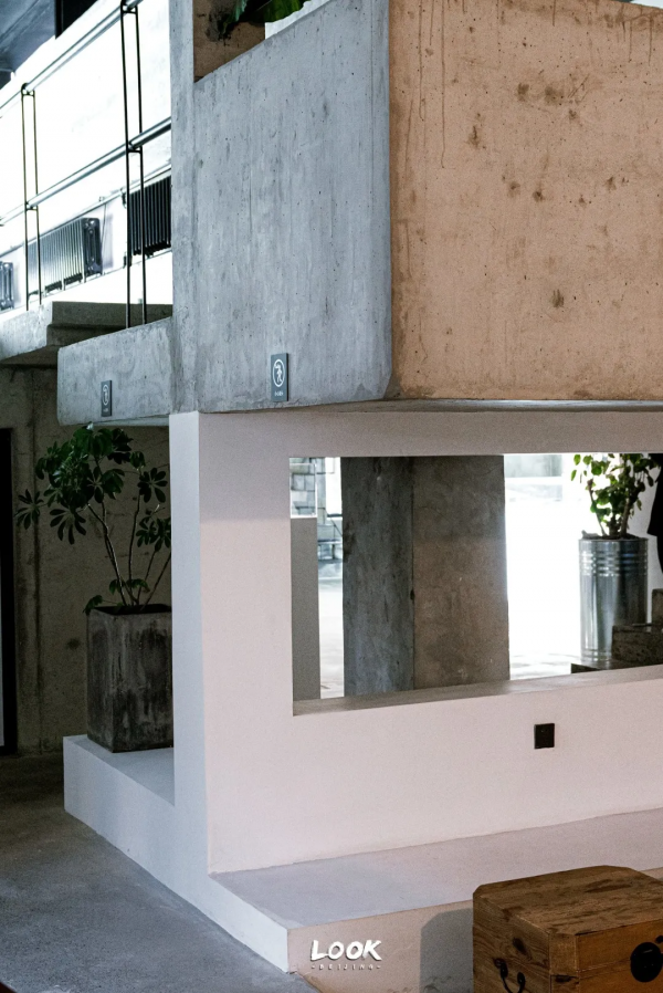 798網紅新地標·整整四層 798網紅新地標·整整四層