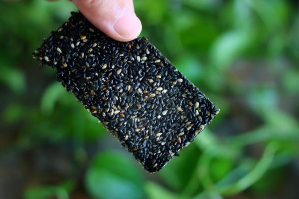 入冬後，我隔三差五就要做的小零食，香甜酥脆，老人孩子都愛吃