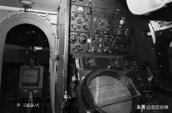 航空趣聞:變身“囚車”的反潛機,創造了世界最遠艦載機航程紀錄 航空趣聞:變身“囚車”的反潛機,創造了世界最遠艦載機航程紀錄