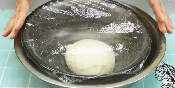 冬天發麵時，別隻會放酵母！多加1步，8分鐘發滿盆，比麵包還暄軟