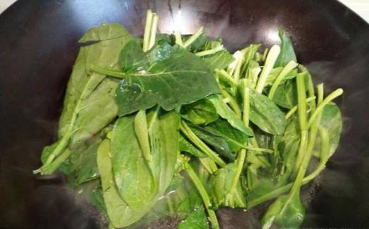 杏鮑菇炒菠菜雞蛋的家常做法