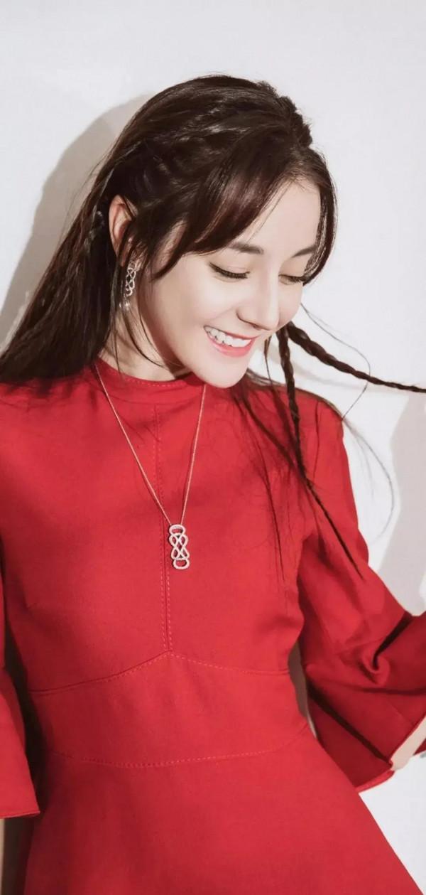 明星的美圖世界秀之女星迪麗熱巴 明星的美圖世界秀之女星迪麗熱巴