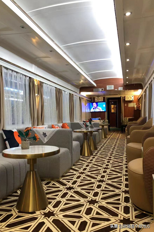 在新疆 你管這叫火車？