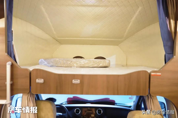 大空間的亞特房車,生活區面積達11平米,水電充沛全家旅行無憂 大空間的亞特房車,生活區面積達11平米,水電充沛全家旅行無憂