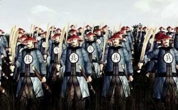 清朝士兵衣服上的“兵”和“勇”區別多大？一字之差，天壤之別