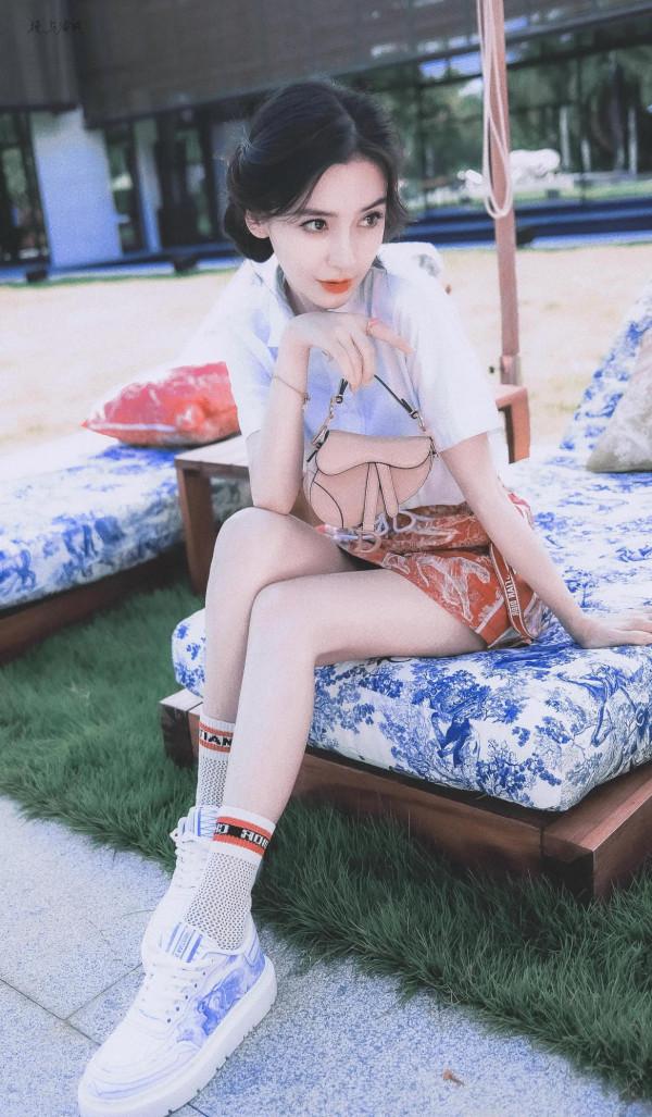 中國娛樂圈美女排行榜|超高畫質桌布大全,迪麗熱巴真的美絕了 中國娛樂圈美女排行榜|超高畫質桌布大全,迪麗熱巴真的美絕了