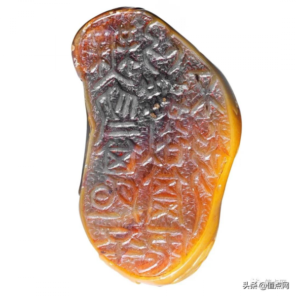 Parry家族珍藏倫敦拍賣100%成交 |「乾隆御製畫琺琅壺」領銜 Parry家族珍藏倫敦拍賣100%成交 |「乾隆御製畫琺琅壺」領銜