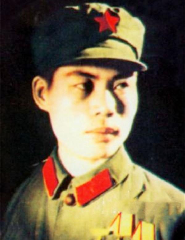 對越自衛反擊戰：“黃繼光式的戰鬥英雄”楊朝芬，轉業之後怎樣了