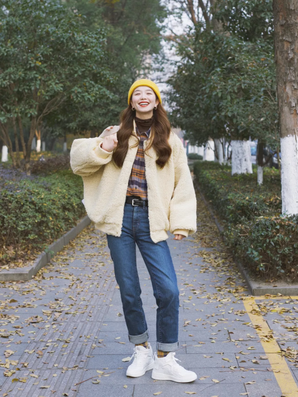 還在穿“打底褲”嗎?現在流行這麼穿,保暖又顯瘦 還在穿“打底褲”嗎?現在流行這麼穿,保暖又顯瘦