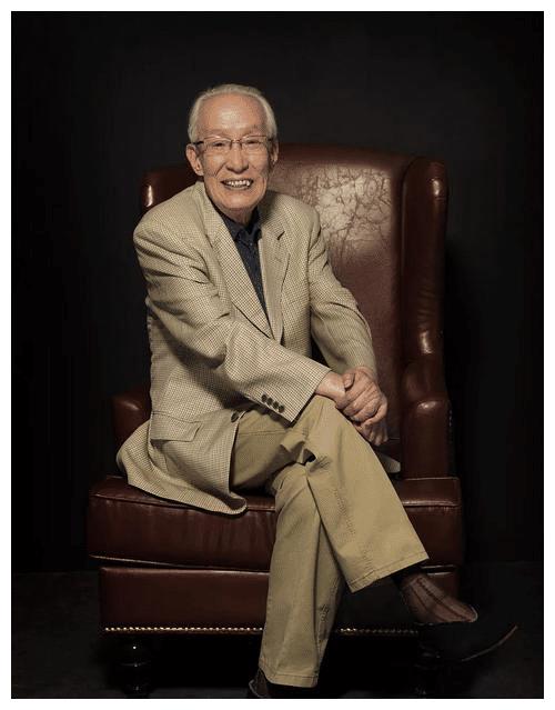 1985年全國十大笑星已經去世6人，餘下4人的輩分最高