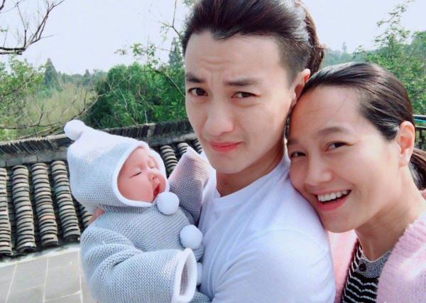 主持人朱丹曬弟弟穿姐姐舊衣照！真會過日子