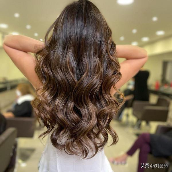 女士髮型款式那麼多,這麼時尚有氣質的卻不多,15款送給你 女士髮型款式那麼多,這麼時尚有氣質的卻不多,15款送給你