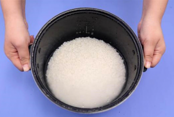 甜米酒怎麼做？為何一做就長毛、變酸？方法不對，要被氣哭