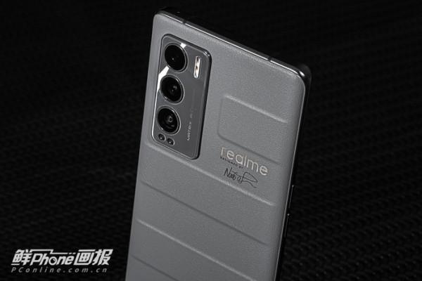 手感黨們,各種不同材質的後殼你們更愛哪個? 手感黨們,各種不同材質的後殼你們更愛哪個?