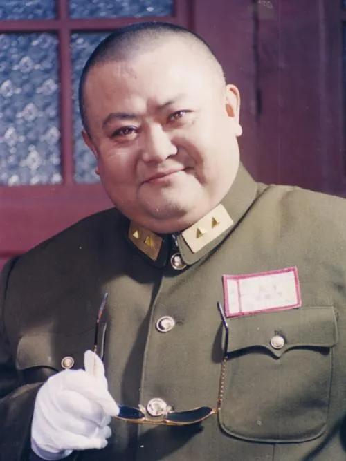 對比東北笑星，看看巴蜀喜劇的消亡史，它的出路到底在哪裡