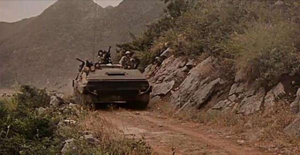 吃著中國的大米,越軍卻喪心病狂到連小女孩都不放過,白眼狼行為 吃著中國的大米,越軍卻喪心病狂到連小女孩都不放過,白眼狼行為