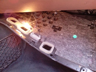 賓士E的空調風機、出風口、濾芯如何拆裝? 賓士E的空調風機、出風口、濾芯如何拆裝?