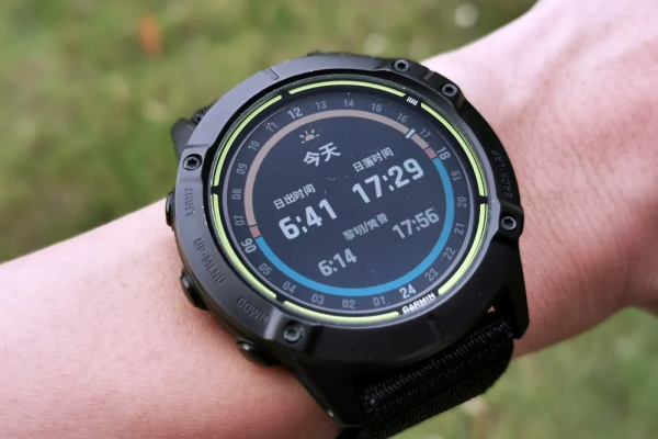 Garmin Enduro手錶:超長續航,通勤+運動至少1個月都不需充電 Garmin Enduro手錶:超長續航,通勤+運動至少1個月都不需充電