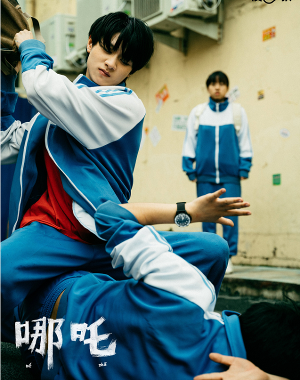 郝蕾力挺包貝爾新作,當場懟北電教授:學院出來拍爛片的也有很多 郝蕾力挺包貝爾新作,當場懟北電教授:學院出來拍爛片的也有很多