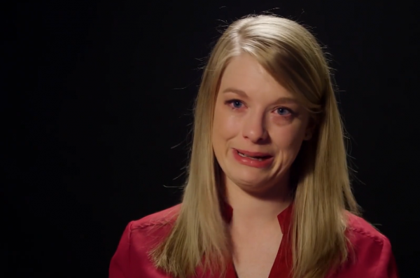 人類被鯊魚襲擊的生死瞬間：硬生生被撕扯掉右臂，看完不敢下海了