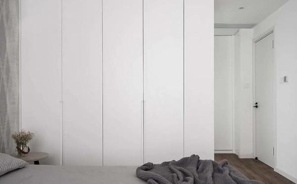 走進她家，才知道什麼叫簡約大氣，光一個餐廳就把我迷住，曬曬