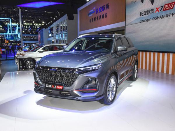 頂配預售13.59萬元，長安歐尚X7 PLUS“夠格”嗎？