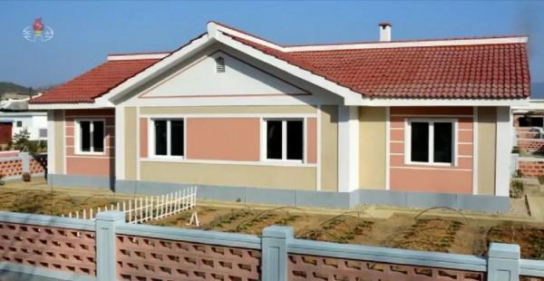 朝鮮新農村住宅建設