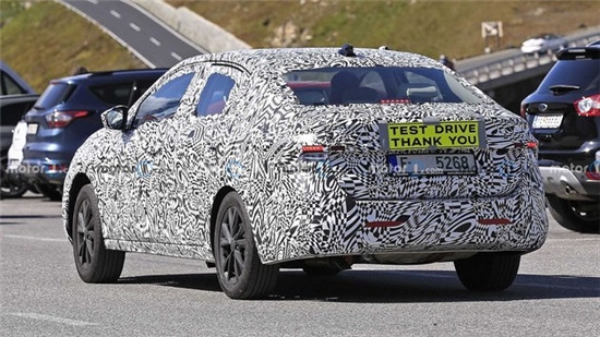 斯柯達SLAVIA最新諜照 將於今年冬季亮相 斯柯達SLAVIA最新諜照 將於今年冬季亮相