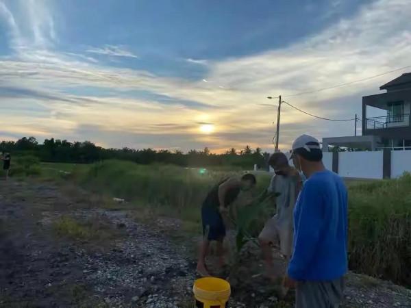 在馬來西亞小鎮的華人家中,我見識了與國內截然不同的育兒方式 在馬來西亞小鎮的華人家中,我見識了與國內截然不同的育兒方式