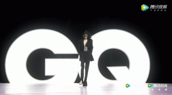 GQ年度最美紅毯：熱巴雀斑妝出戰，baby仙女棒接招，金晨紅氣逼人