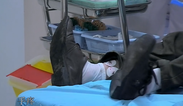 真實故事：農民工意外墜樓，腦袋被摔出血洞，後來搶救過來了嗎？