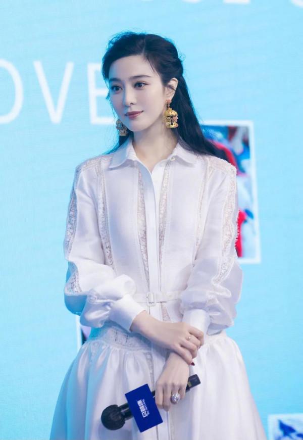 中國娛樂圈美女排行榜|超高畫質桌布大全,迪麗熱巴真的美絕了 中國娛樂圈美女排行榜|超高畫質桌布大全,迪麗熱巴真的美絕了