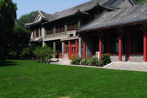 北京一座偉人故居，曾先後出過“兩位皇帝”，是末代皇帝溥儀的家