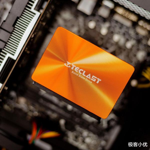 開機速度飛起了，這款硬碟也太給力了