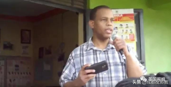 美國牧師製造的“神藥”能治療艾滋?這5萬非洲人喝下的其實是漂白劑! 美國牧師製造的“神藥”能治療艾滋?這5萬非洲人喝下的其實是漂白劑!