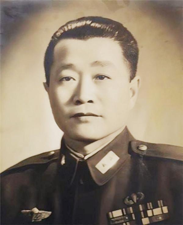 郭汝瑰起義後才知，自己最貼心的參謀長竟然是軍統，驚出一身冷汗