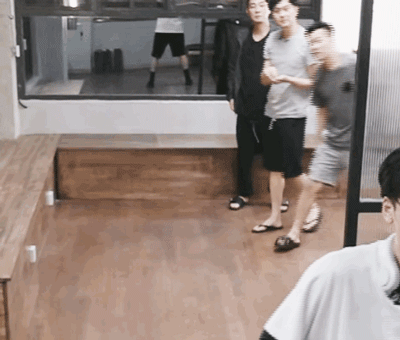 廣東人的底線:再冷也要穿人字拖 廣東人的底線:再冷也要穿人字拖